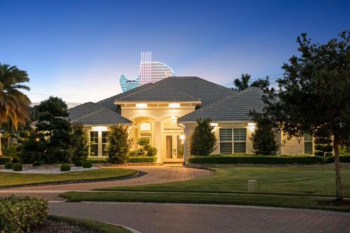 5202 S Sterling Ranch Cir, Davie, FL, 33314-7255 | Card Image