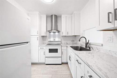 309-5031 W Oakland Park Blvd, Lauderdale Lakes, FL, 33313-1597 | Card Image