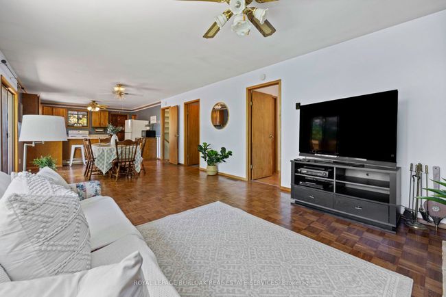 37 Dockside Dr, House other with 4 bedrooms, 1 bathrooms and 6 parking in Mckellar ON | Image 15