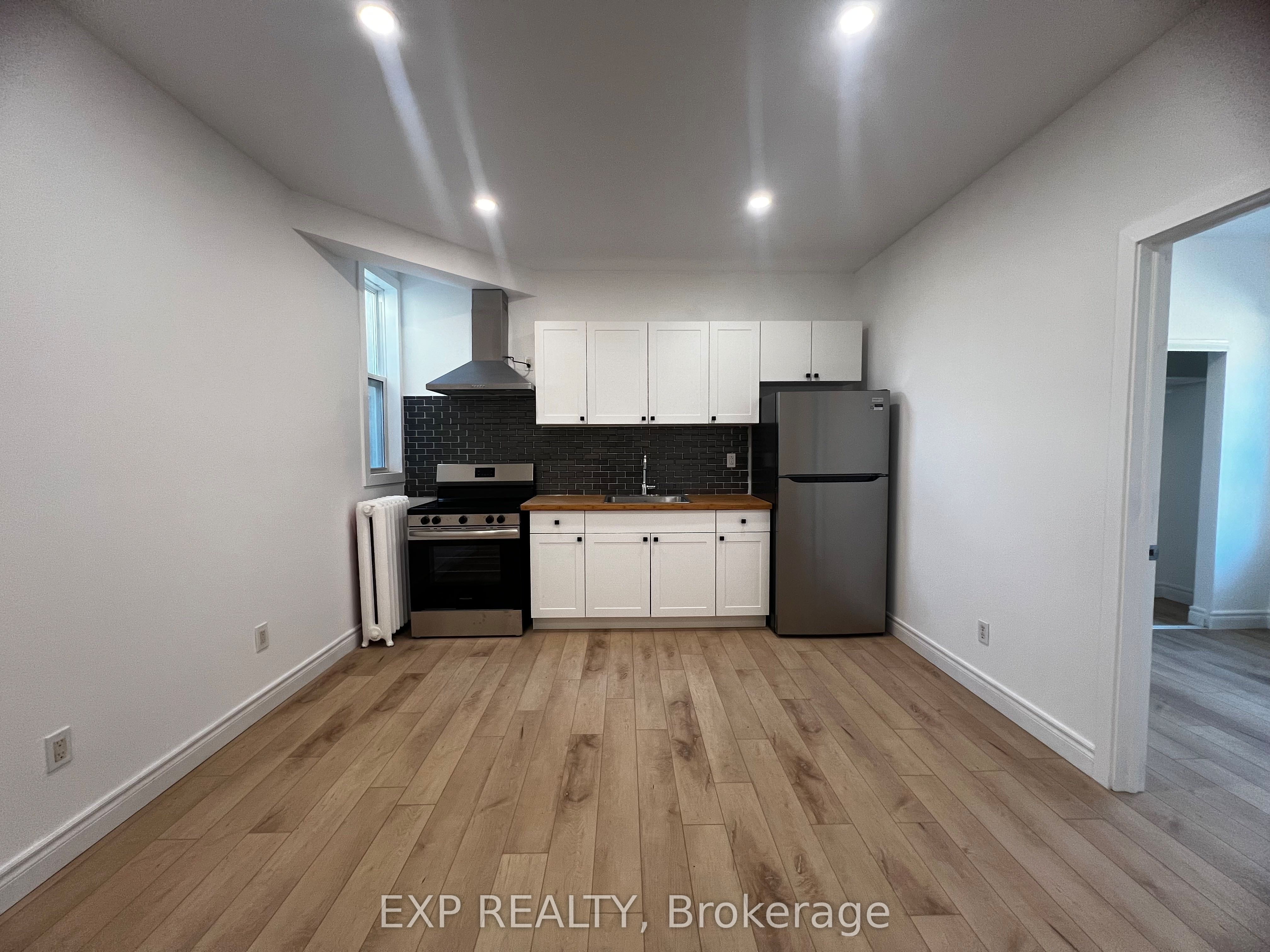 Residential Lease in Toronto C03 2