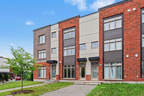 919 Moses Tennisco St, Ottawa, ON, K1K5A8 | Card Image