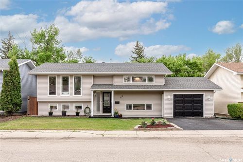 48 Aster Cres, Moose Jaw, SK, S6J1A7 | Card Image
