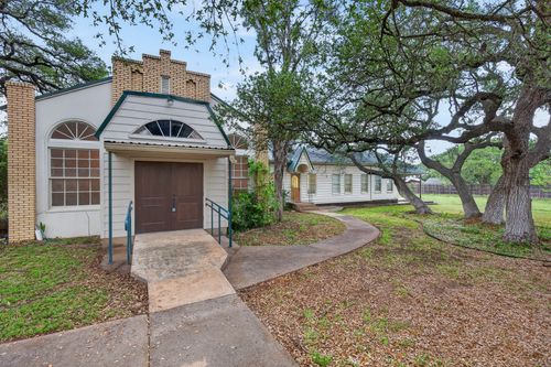 410 N West St, Bertram, TX, 78605-4300 | Card Image