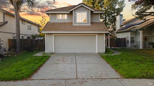 526 Regency Circle, Vacaville, CA, 95687 | Card Image