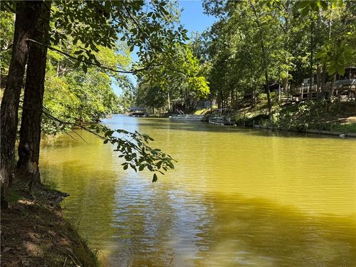 72 Dogwood Dr, Abbeville, SC, 29620-3341 | Card Image