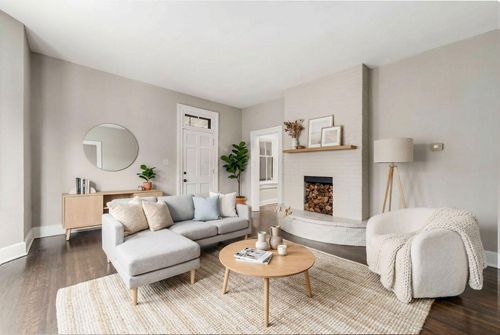 136 E Whittier St, Columbus, OH, 43206-2640 | Card Image