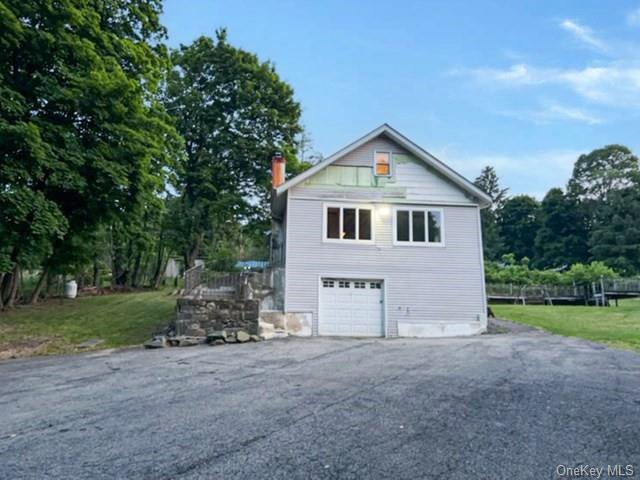 Cole Dr, Mahopac, NY 10541