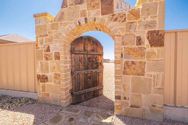 7113 E County Road 114, House other with 4 bedrooms, 4 bathrooms and 3 parking in Midland TX | Image 87