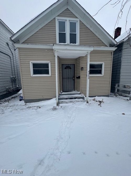 4203 Howlett Ave, Cleveland, OH, 44113-4816 | Card Image