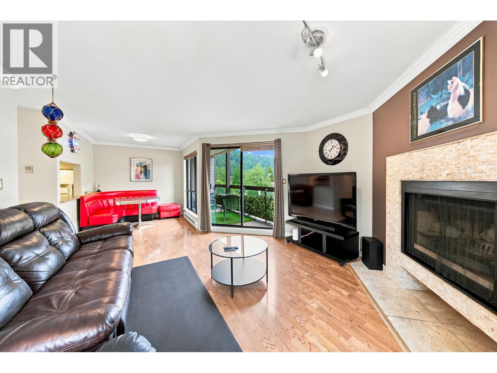 Residential in North Vancouver 4