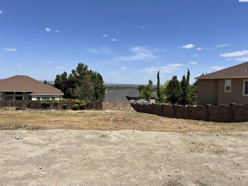 316 Soaring Hawk St, Richland, WA, 99352-8918 | Card Image