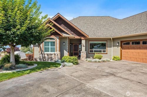 123 Blossom Ct, Seven Bays, WA, 99122-8704 | Card Image