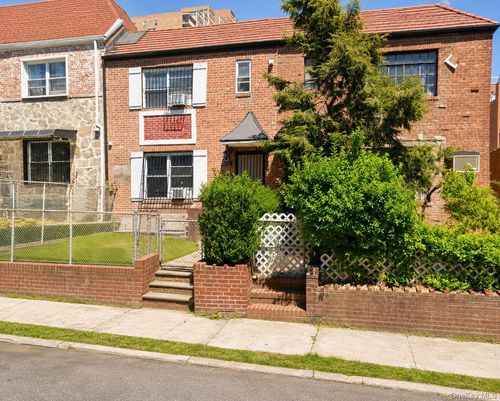 43-35 Byrd St, Flushing, NY, 11355-4826 | Card Image