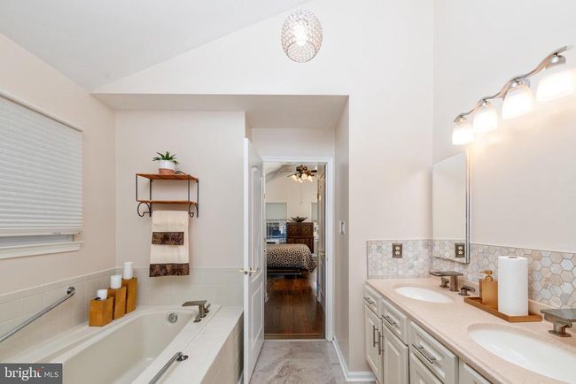 72 Rosalind Cir, House other with 4 bedrooms, 3 bathrooms and null parking in SICKLERVILLE NJ | Image 25