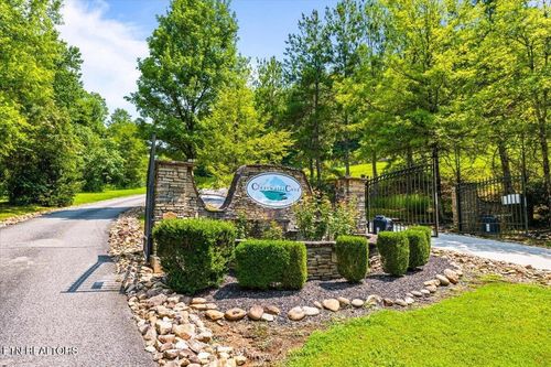 44 Old Hearth Dr, La Follette, TN, 37766 | Card Image