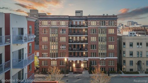 14-78 Watson St, Detroit, MI, 48201-2708 | Card Image