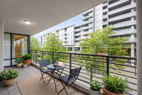 425-9009 Cornerstone Mews, Burnaby, BC, V5A0B9 | Card Image