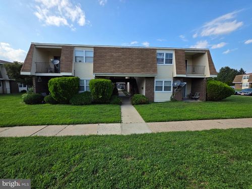 15 Florence Tollgate Pl, FLORENCE, NJ, 08518-3013 | Card Image