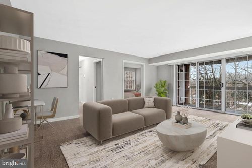 202-1916 Wilson Ln, MCLEAN, VA, 22102-4717 | Card Image