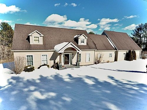 152 Overlook Dr, Lyndonville, VT, 05851-9017 | Card Image
