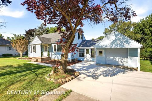 1449 Midland Road, Saginaw Charter Township, MI, 48638 | Card Image