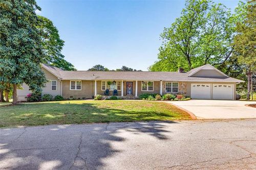 942 Powderbag Creek Rd, Hartwell, GA, 30643-4267 | Card Image