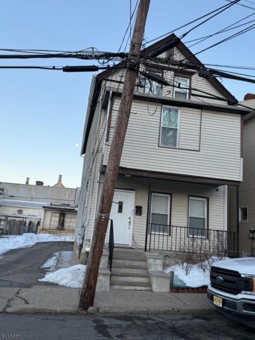 5 Dewey St, Dover, NJ, 07801-3847 | Card Image