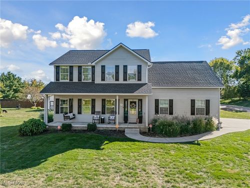 3048 Wright Rd Nw, Uniontown, OH, 44685-6613 | Card Image