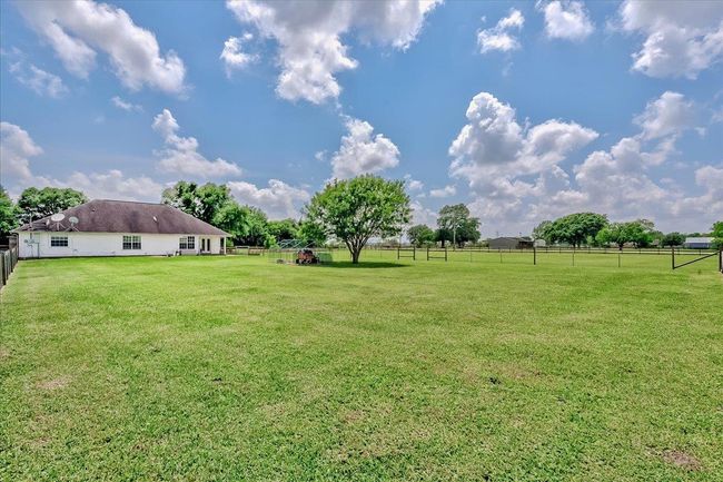 13474 Shellhammer Rd, House other with 3 bedrooms, 2 bathrooms and null parking in Winnie TX | Image 21