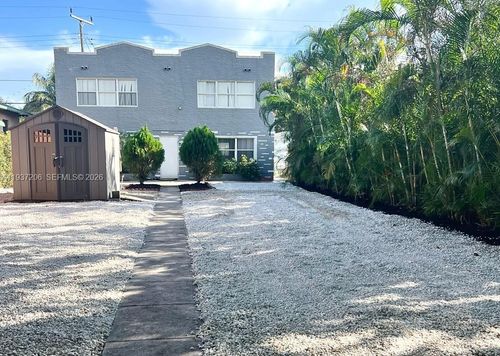 1940 Adams St, Hollywood, FL, 33020-5570 | Card Image