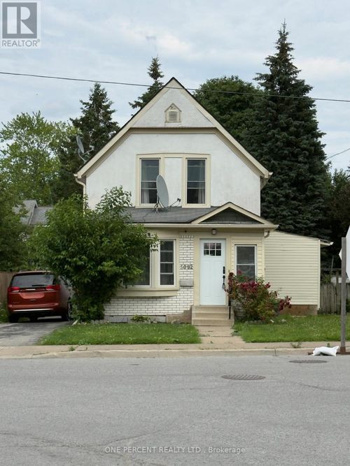 5082 St. Lawrence Ave, Niagara Falls, ON, L2E3Y8 | Card Image