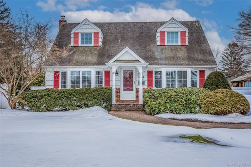 45 Terry Ln, Commack, NY, 11725-2014 | Card Image