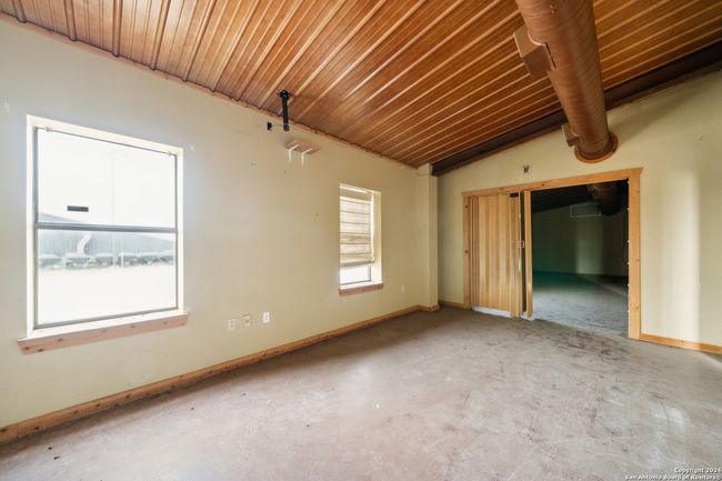 410 S Interstate 35, Home with 0 bedrooms, 0 bathrooms and null parking in Pearsall TX | Image 44