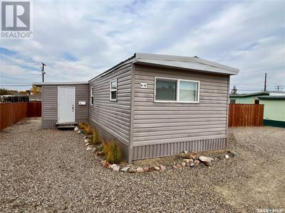 73 Robert St W, House other with 2 bedrooms, 1 bathrooms and null parking in Swift Current SK | Image 1