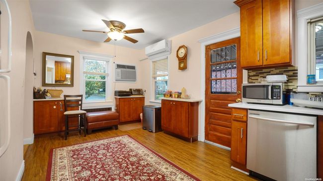 104 Sylvia Ln, House other with 4 bedrooms, 1 bathrooms and null parking in New Hyde Park NY | Image 5
