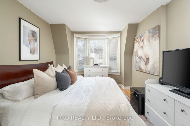 85 Strathcona Ave, House attached with 3 bedrooms, 2 bathrooms and 2 parking in Toronto ON | Image 21