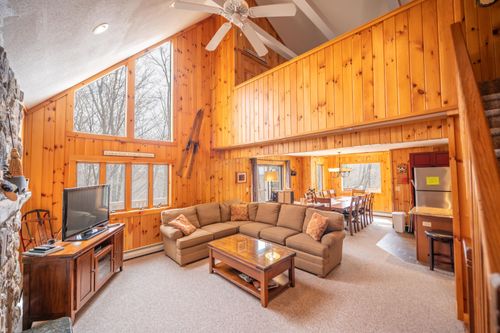 38 Bears Den Rd, West Dover, VT, 05356-8836 | Card Image