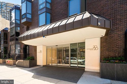 17f-2018 Walnut St, PHILADELPHIA, PA, 19103-5608 | Card Image