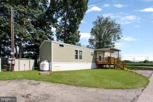 86 Mobile Dr, Thomasville, PA, 17364-9743 | Card Image