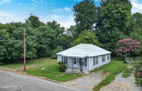 1518 E Wheeler St, Dyersburg, TN, 38024-3441 | Card Image