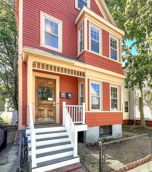 9 Bowdoin St, Somerville, MA, 02143-3827 | Card Image
