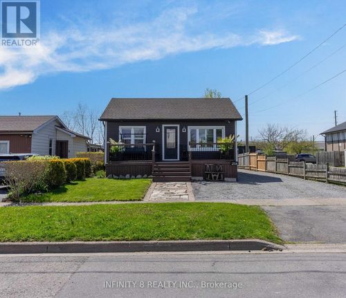 216 Beatrice St, Welland, ON, L3B2Z7 | Card Image