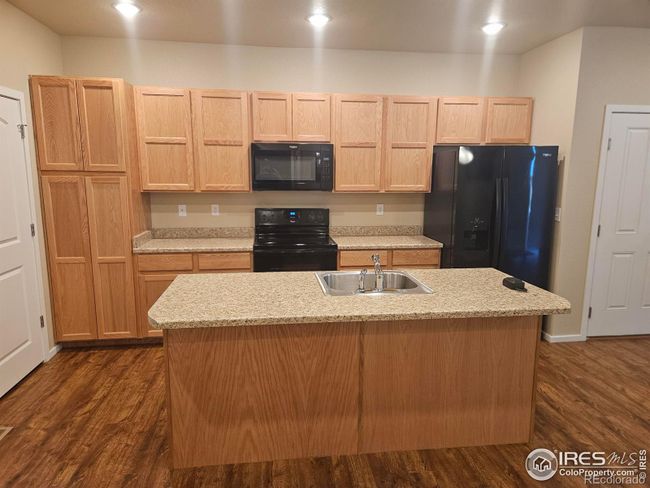 Kitchen | Image 10