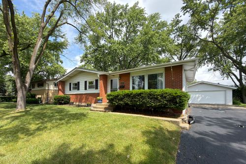 604 E Cedar Ln, Mount Prospect, IL, 60056-1314 | Card Image