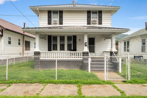 217 S 1st Ave, Paden City, WV, 26159-1419 | Card Image