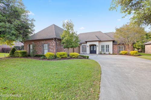 104 Mission Hills Dr, Broussard, LA, 70518-6163 | Card Image