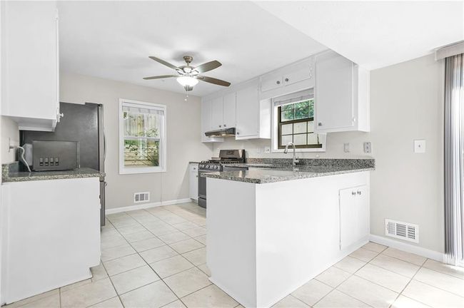 998 Pointer Rdg, House other with 3 bedrooms, 3 bathrooms and null parking in Tucker GA | Image 16