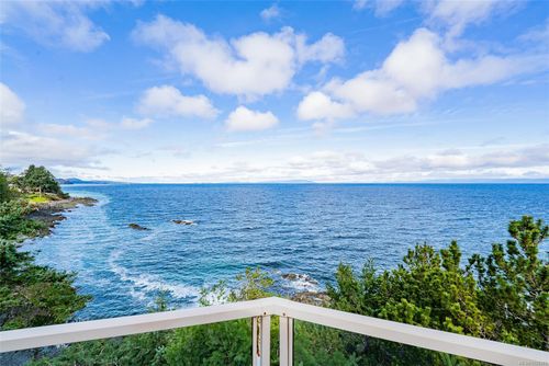 4954 Fillinger Cres, Nanaimo, BC, V9V1H9 | Card Image