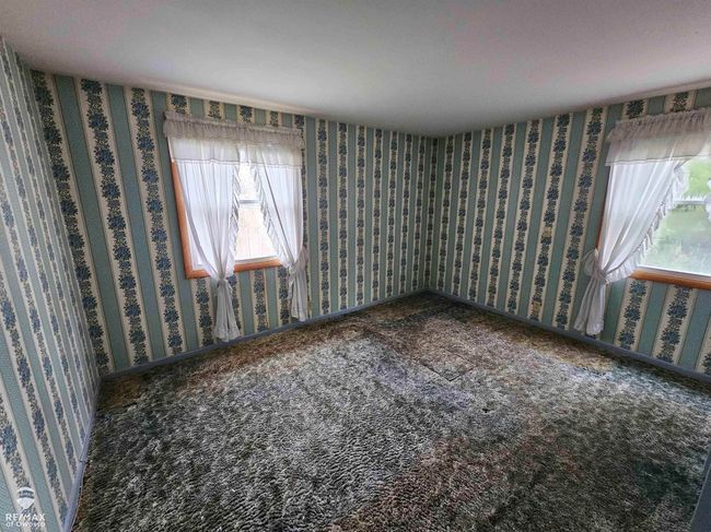 The Largest Bedroom | Image 28