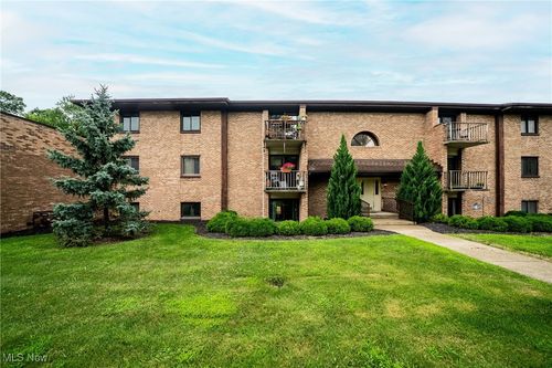 apt-105-550 Tollis Pkwy, Broadview Heights, OH, 44147-1803 | Card Image